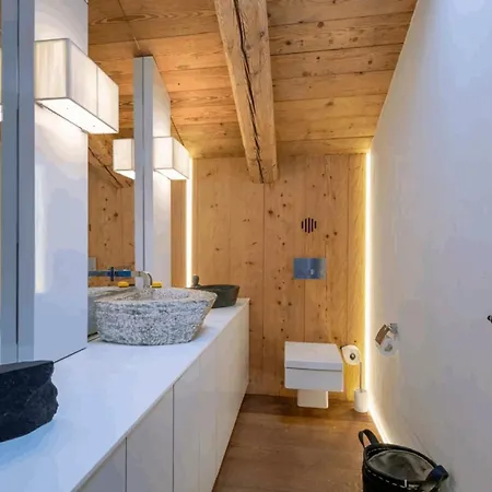 Bagnes Penthouse In The Heart Of Town Lägenhet